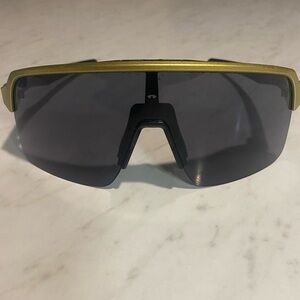 Oakley OO9463 Sutro Lite Patrick Mahomes
